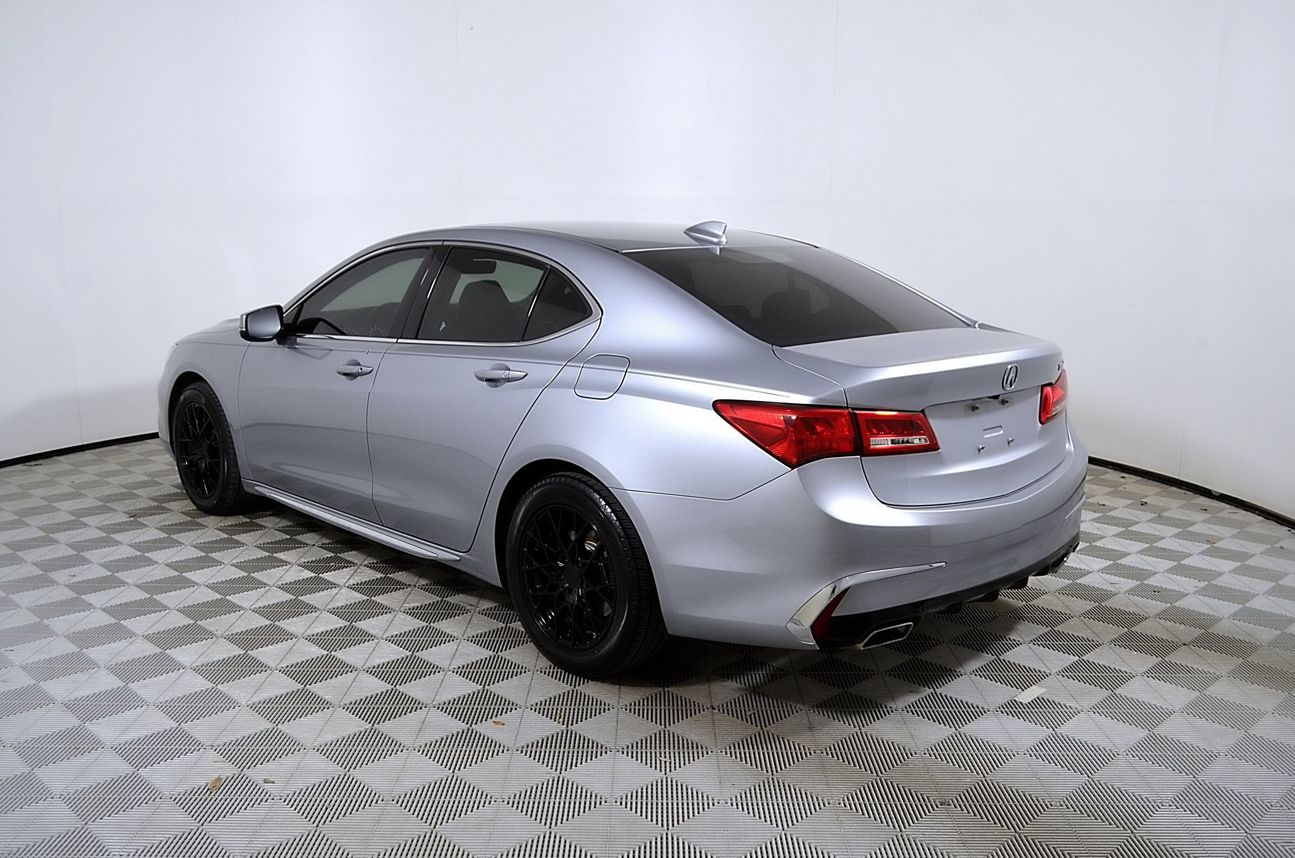 2018 Acura TLX with Technology Pkg