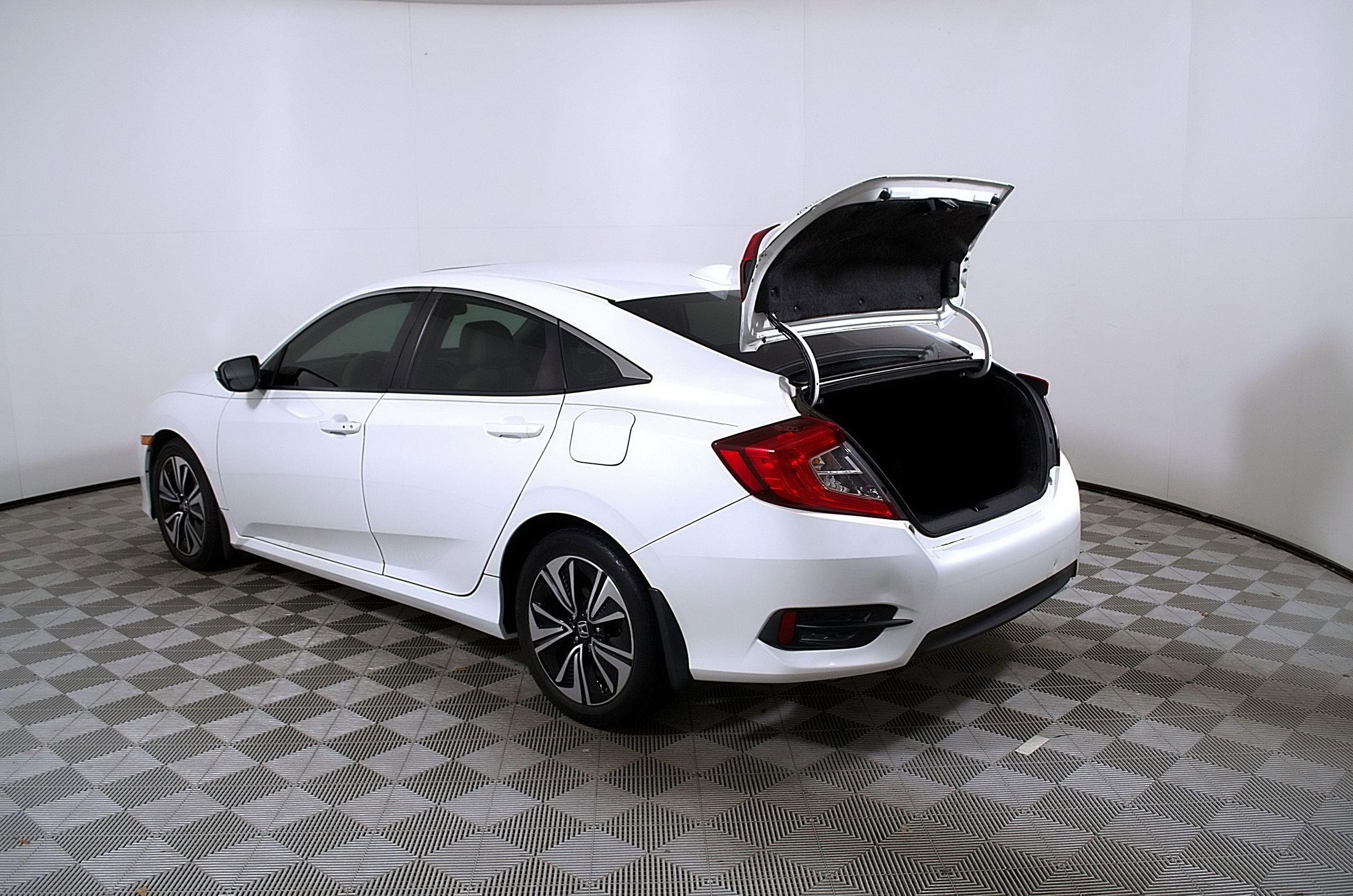 2017 Honda Civic Sedan EX-L