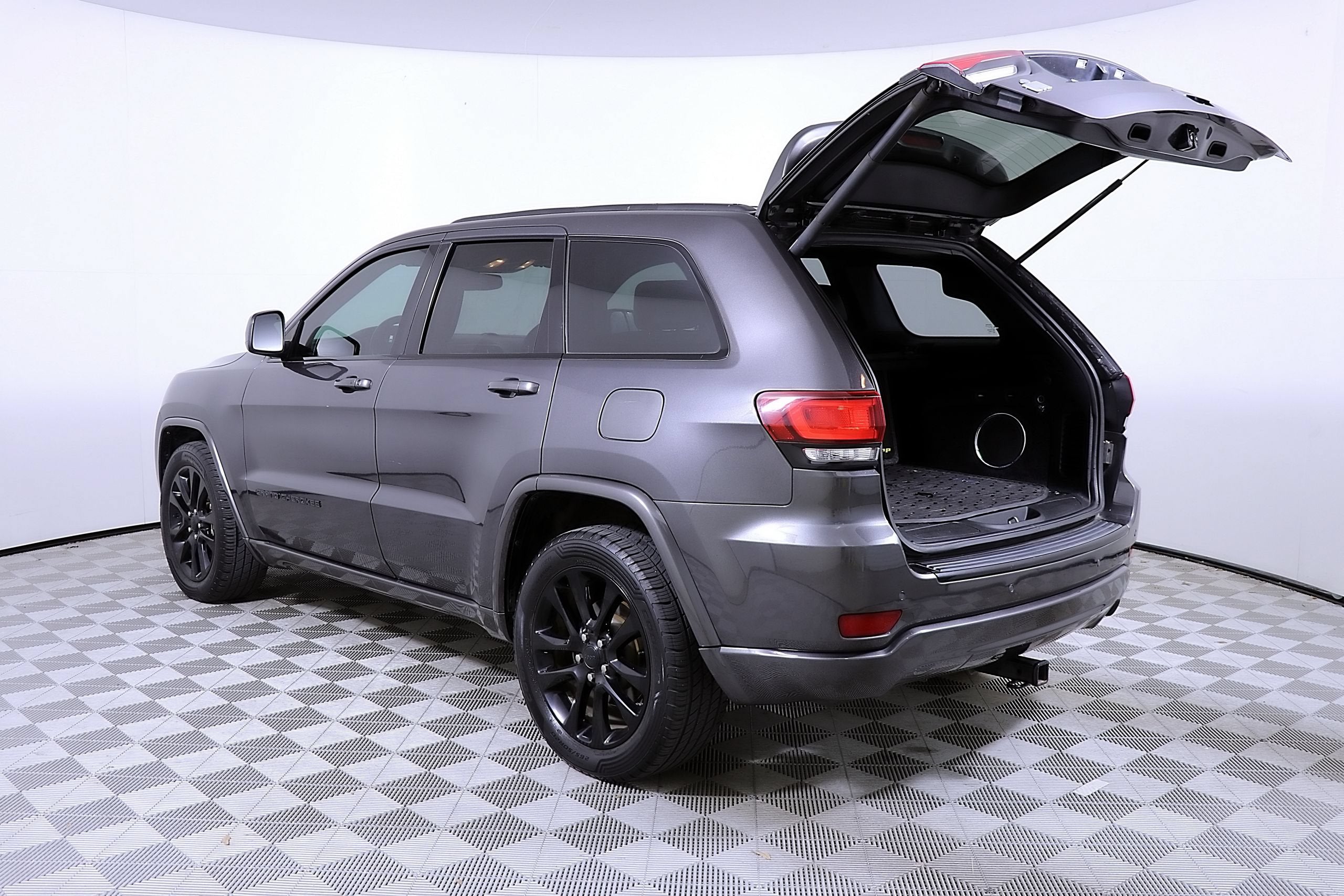 2017 Jeep Grand Cherokee Altitude