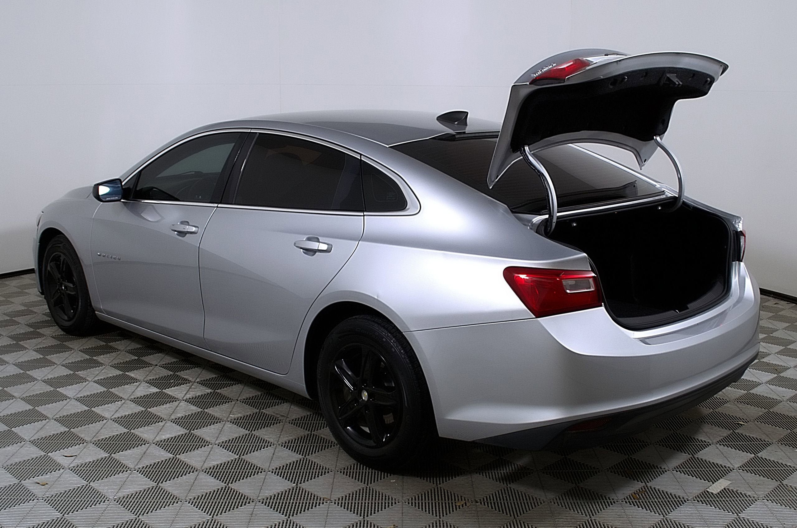 2020 Chevrolet Malibu LS