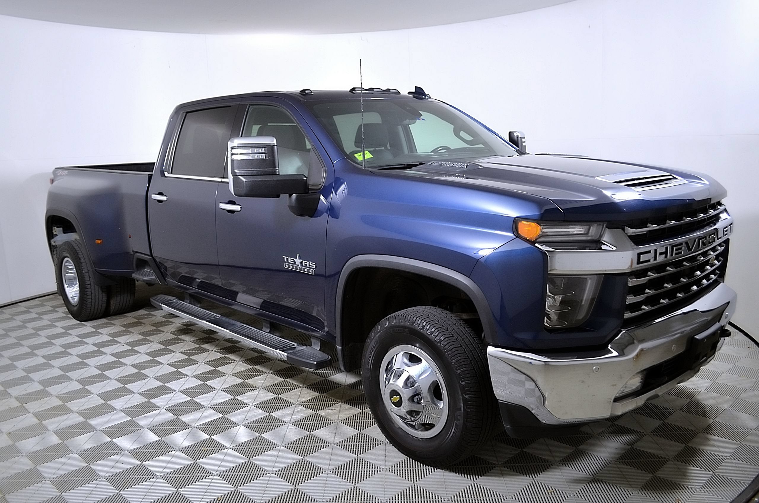 2022 Chevrolet Silverado 3500HD LTZ
