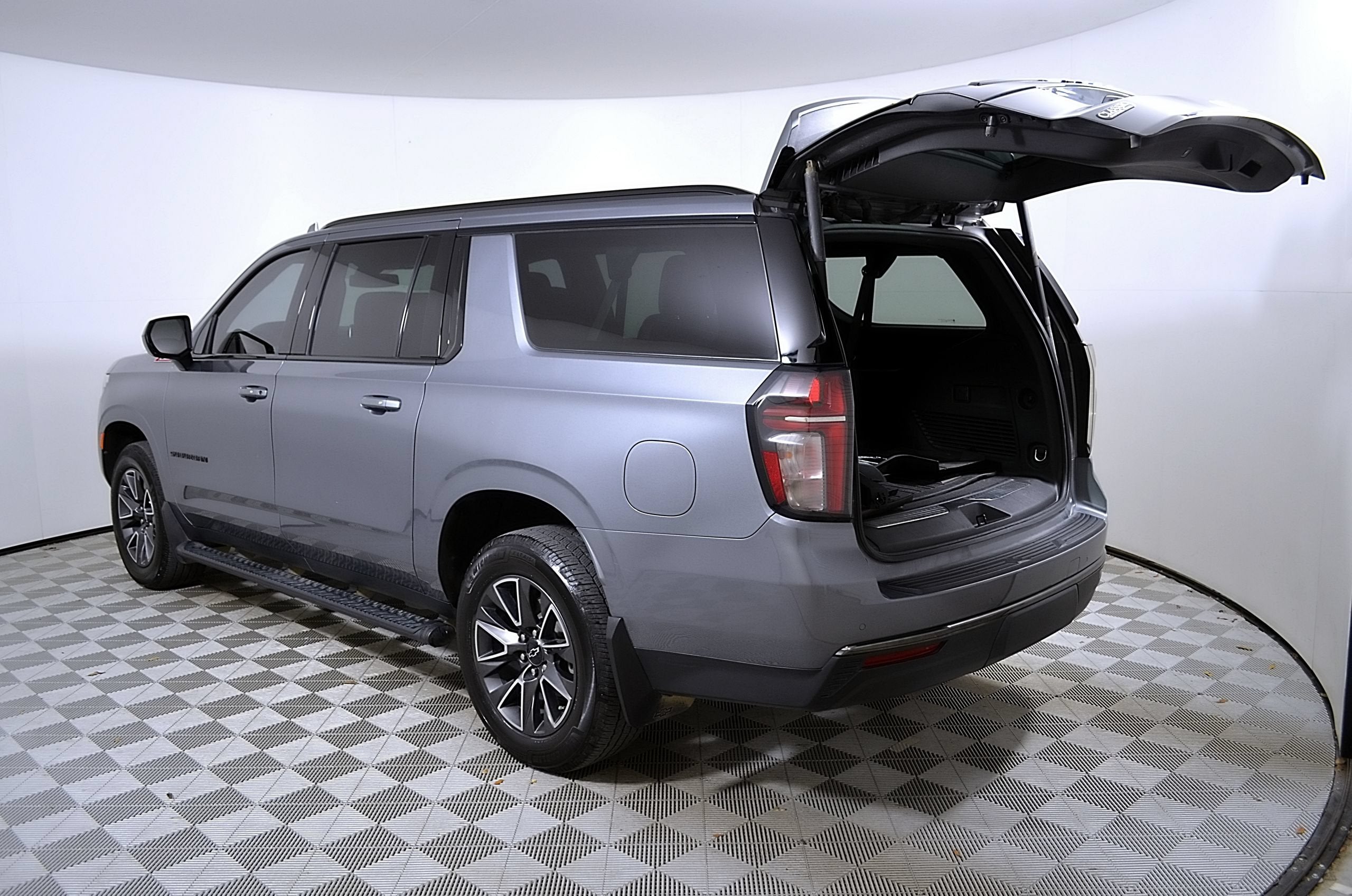 2021 Chevrolet Suburban Z71