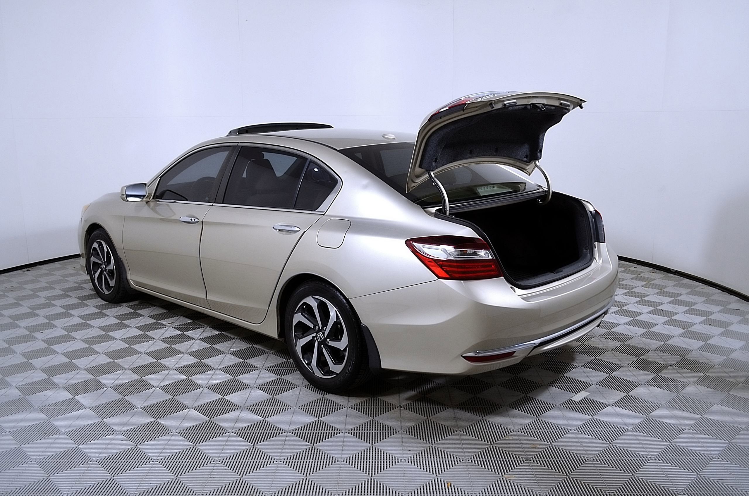2017 Honda Accord Sedan EX w/ Honda Sensing