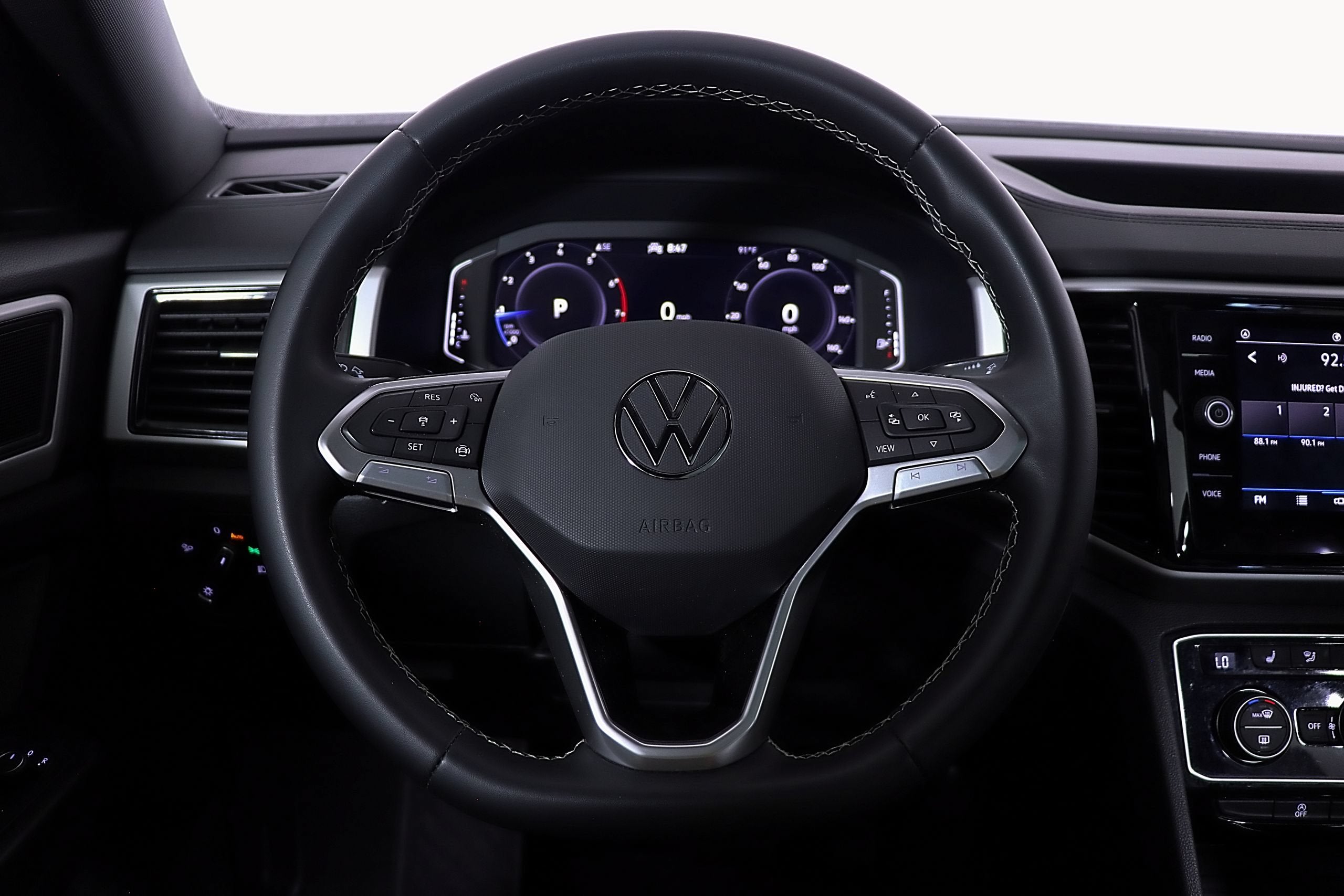 2023 Volkswagen Atlas Cross Sport 3.6L V6 SE with Technology