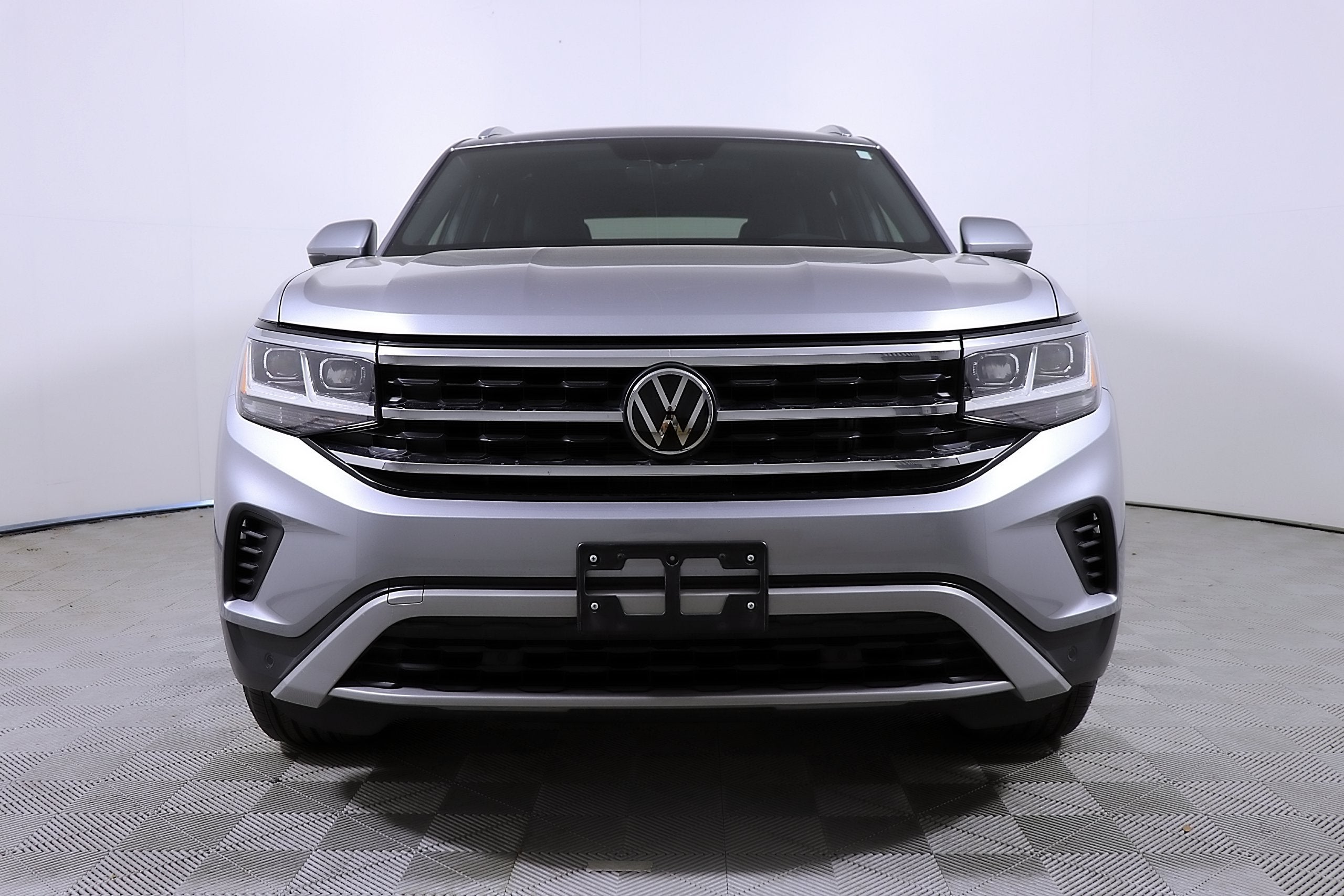 2023 Volkswagen Atlas Cross Sport 3.6L V6 SE with Technology