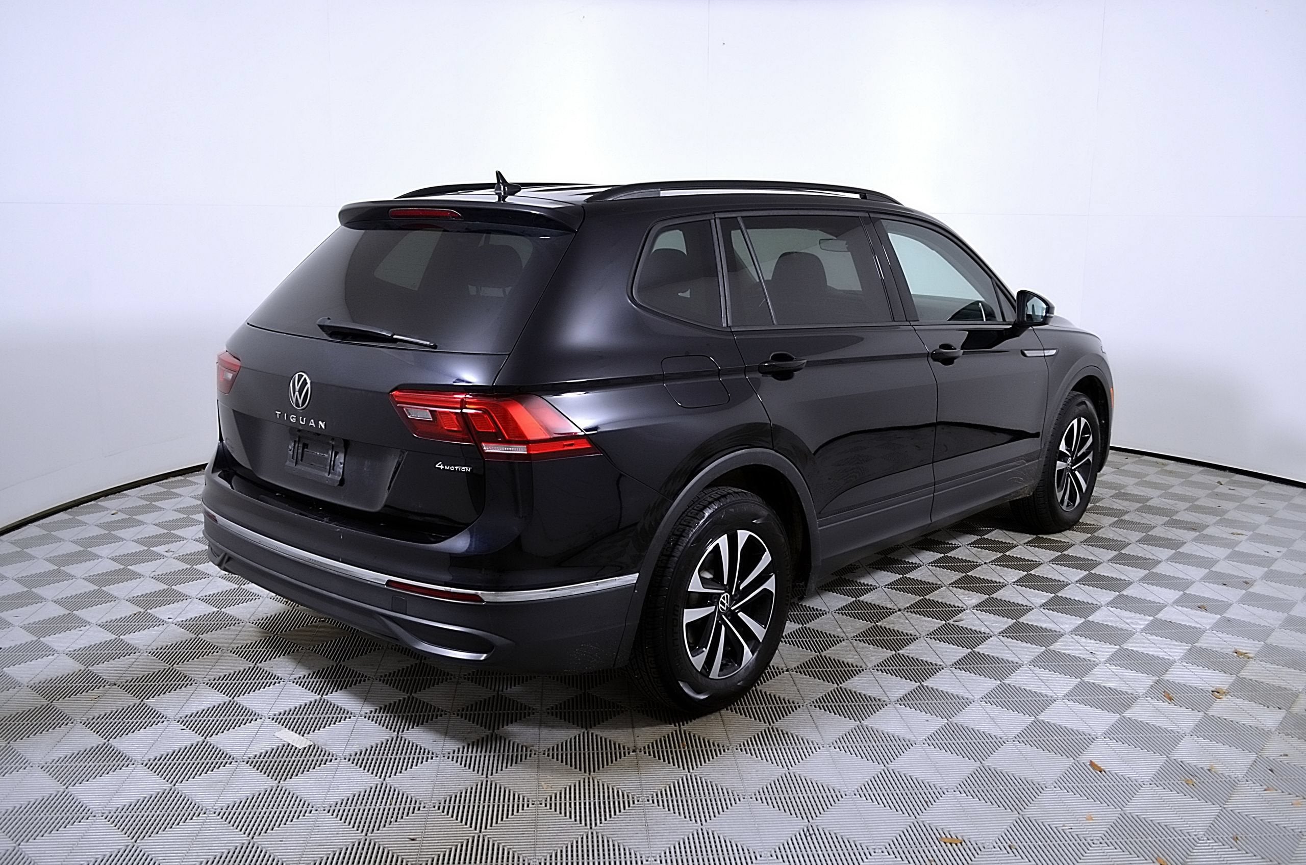 2024 Volkswagen Tiguan S