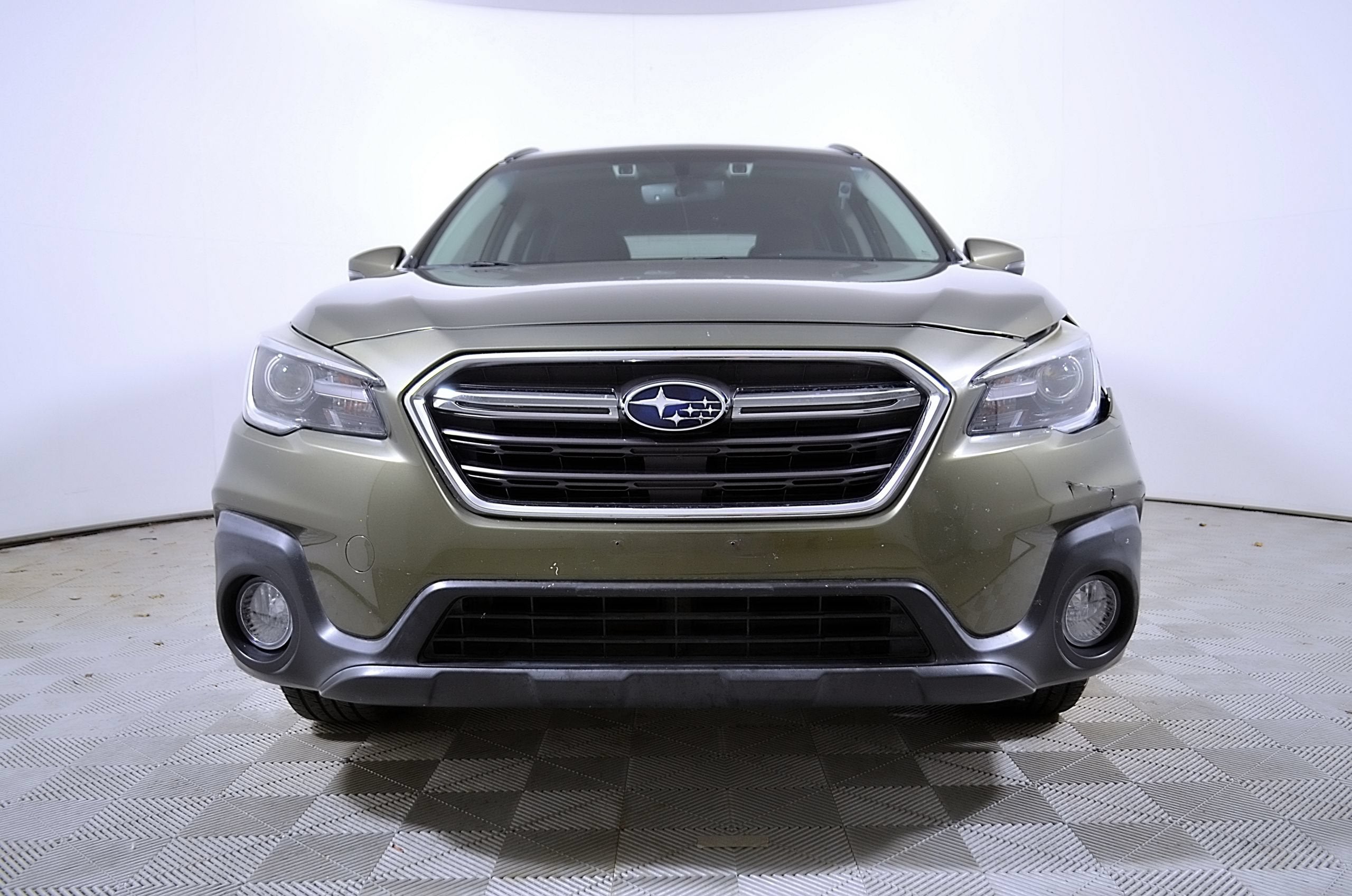 2018 Subaru Outback Touring