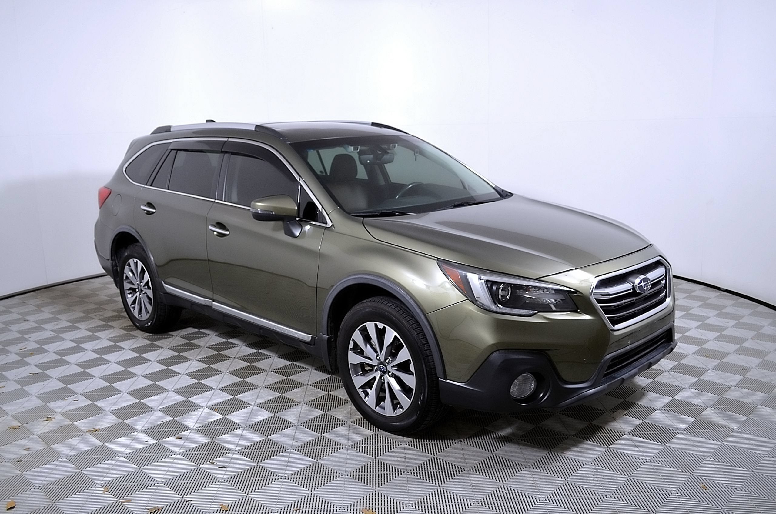 2018 Subaru Outback Touring