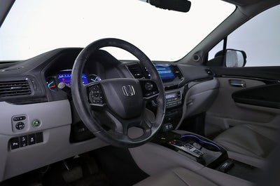 2022 Honda Pilot Touring 8-Passenger