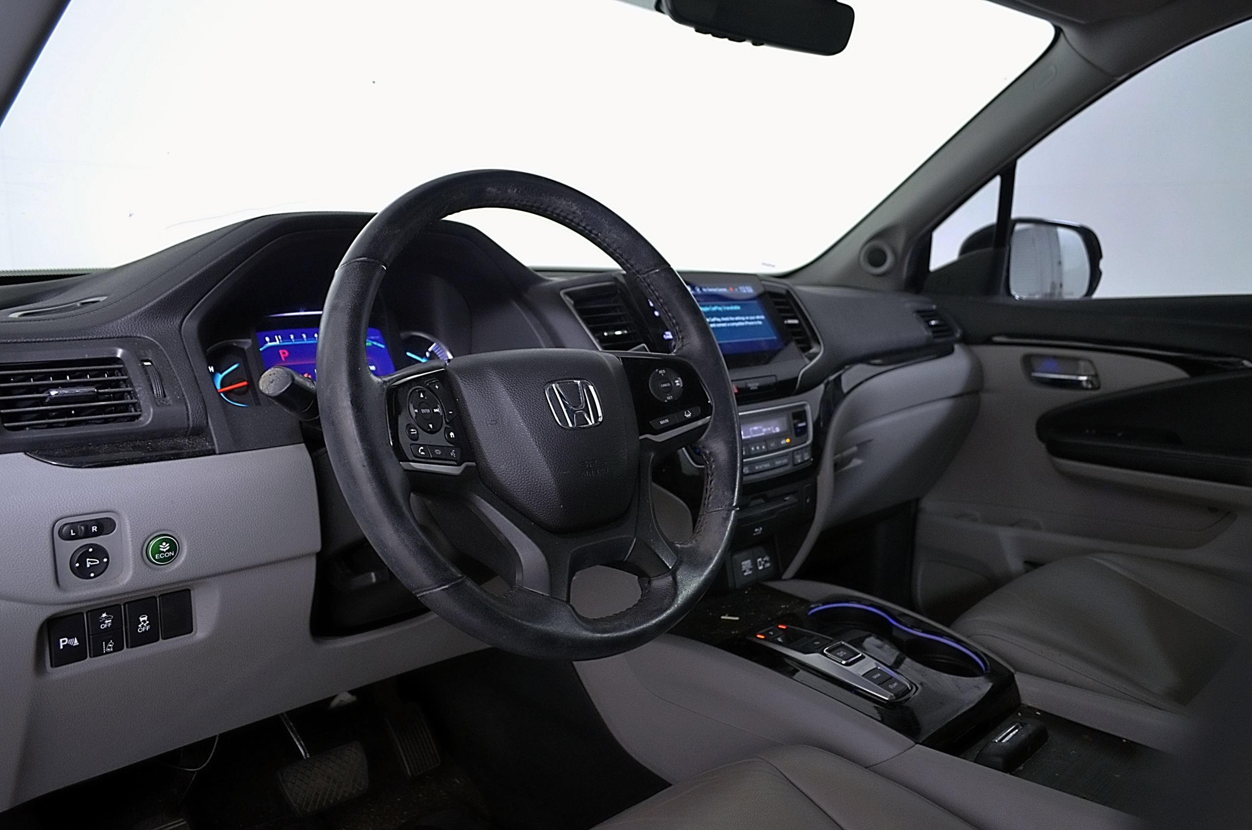 2022 Honda Pilot Touring 8-Passenger