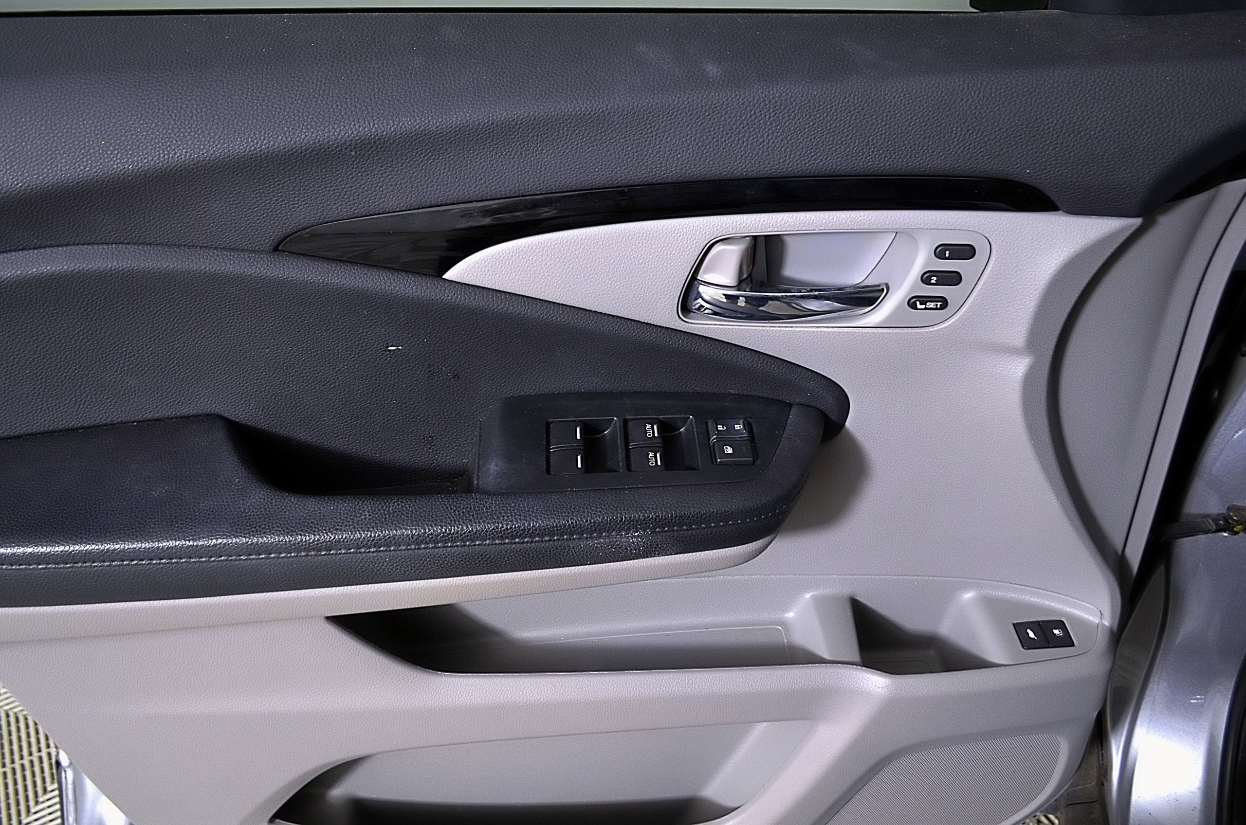 2022 Honda Pilot Touring 8-Passenger