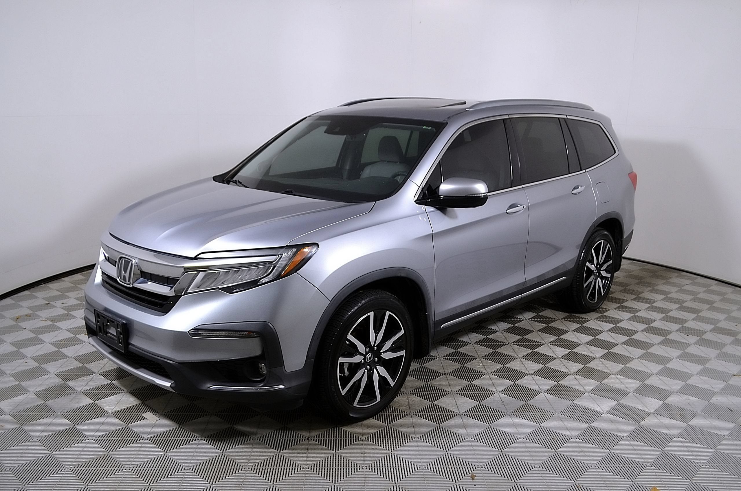 2022 Honda Pilot Touring 8-Passenger