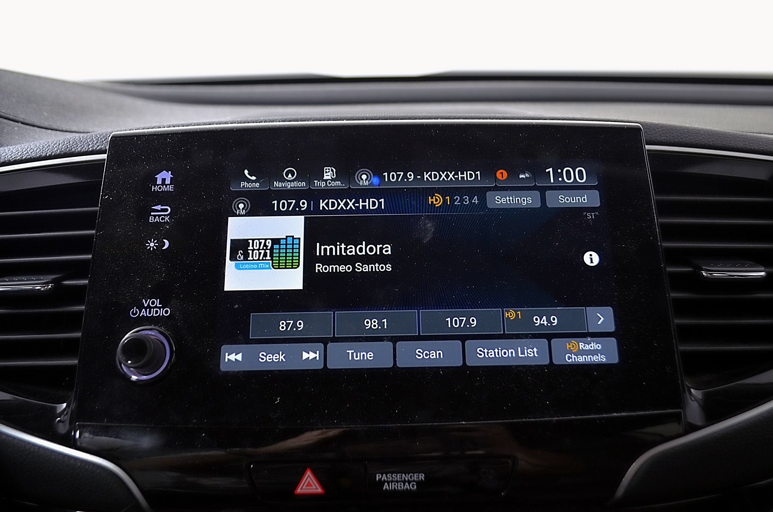 2022 Honda Pilot Touring 8-Passenger