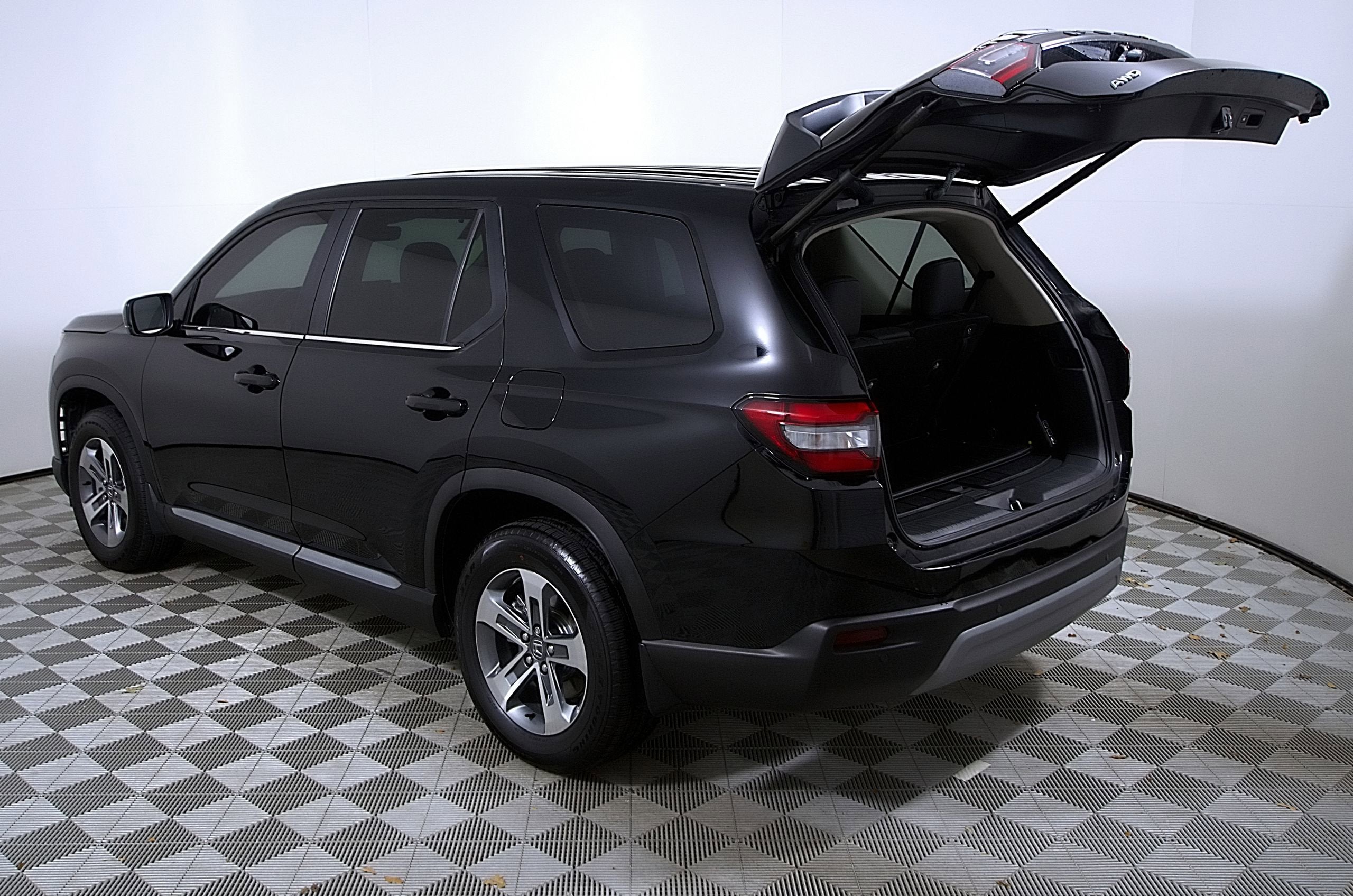 2023 Honda Pilot EX-L 7 Passenger