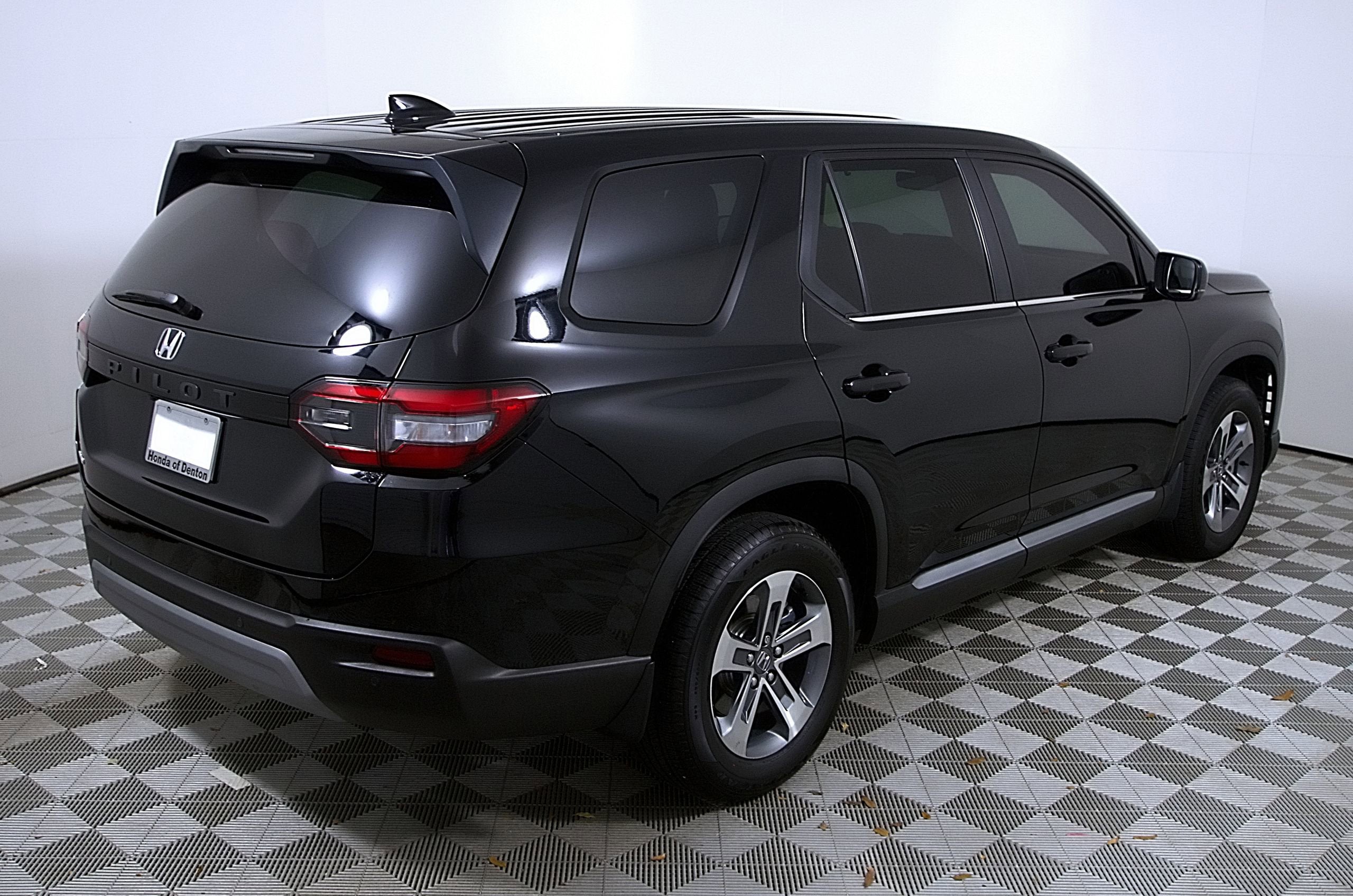 2023 Honda Pilot EX-L 7 Passenger
