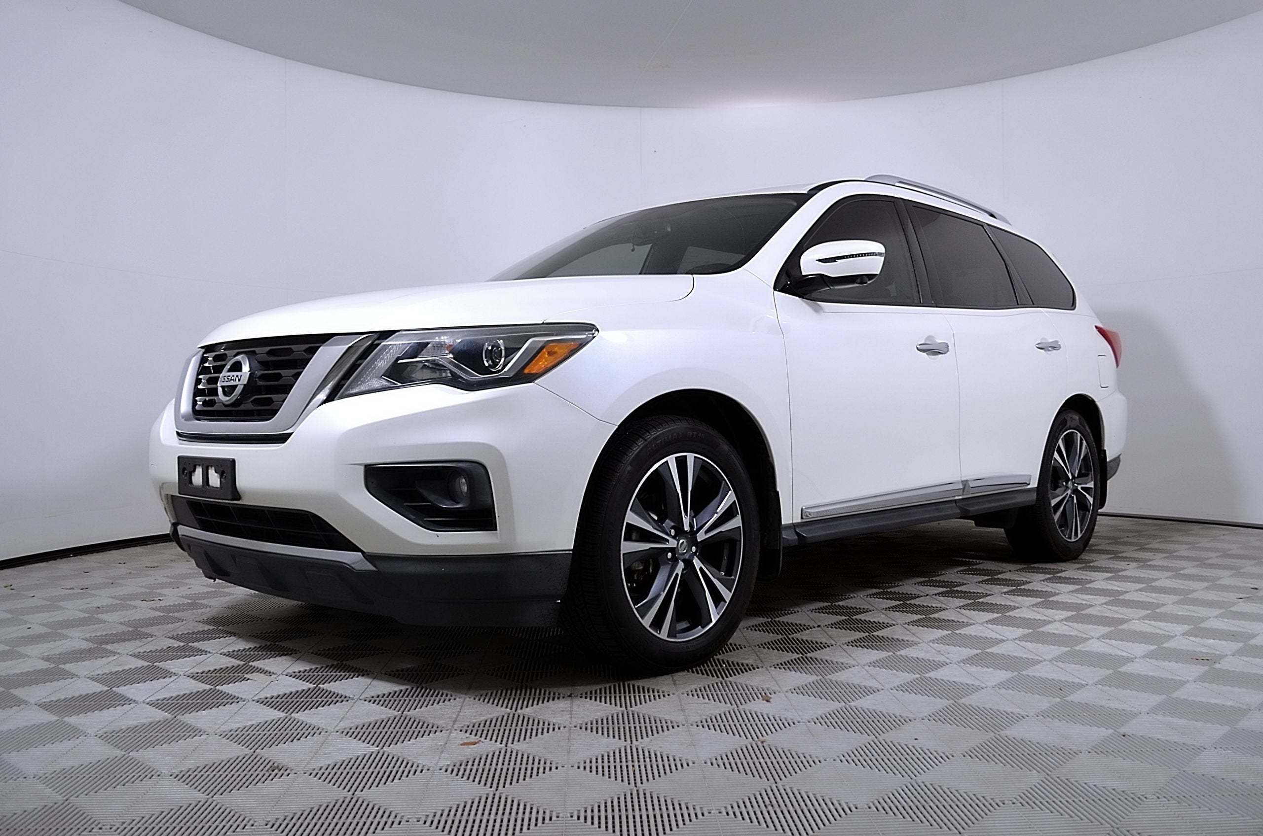 2018 Nissan Pathfinder Platinum