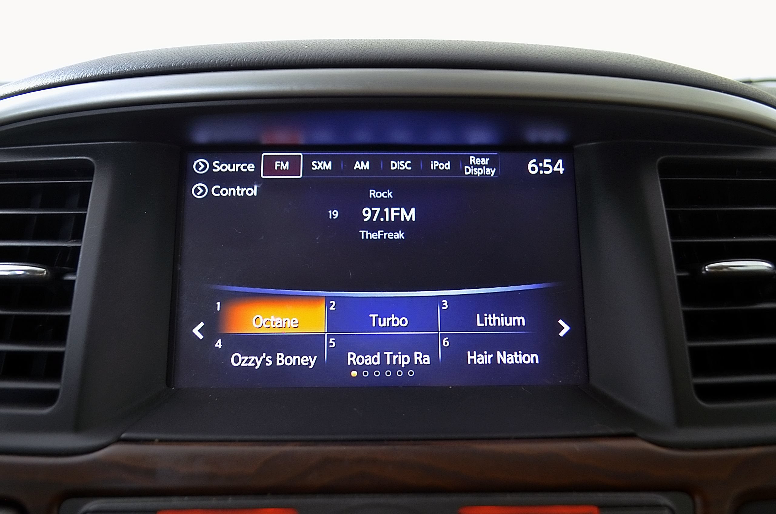 2018 Nissan Pathfinder Platinum