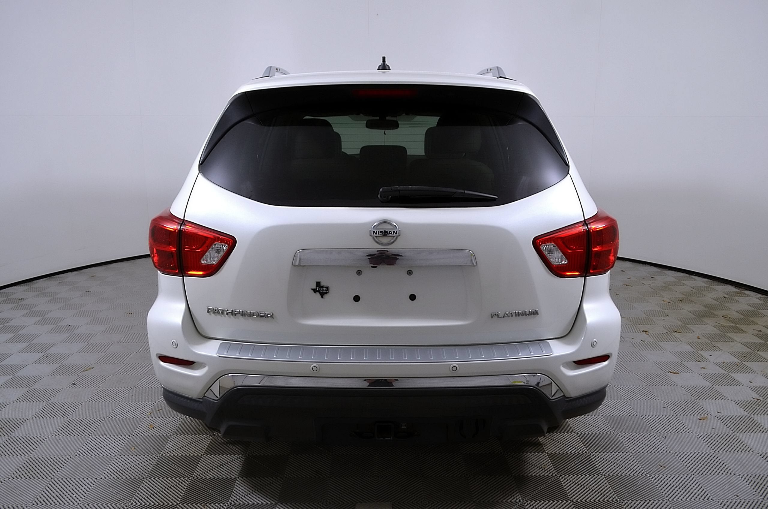 2018 Nissan Pathfinder Platinum