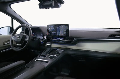 2024 Toyota Sienna Platinum