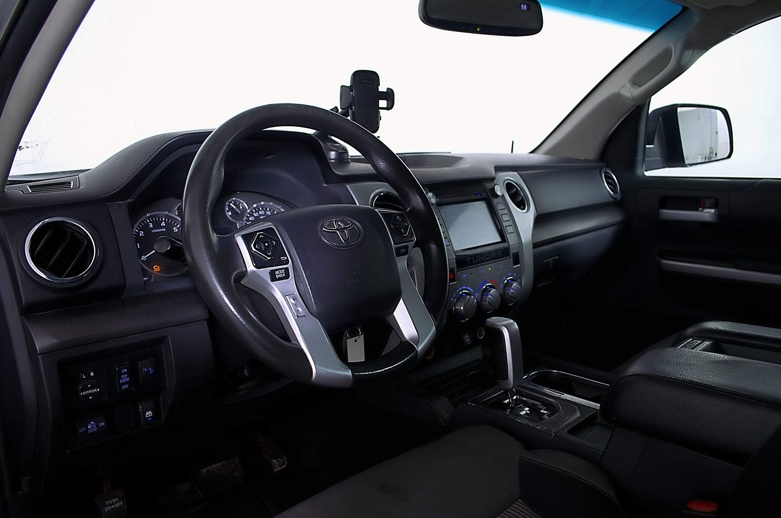 2016 Toyota Tundra SR5