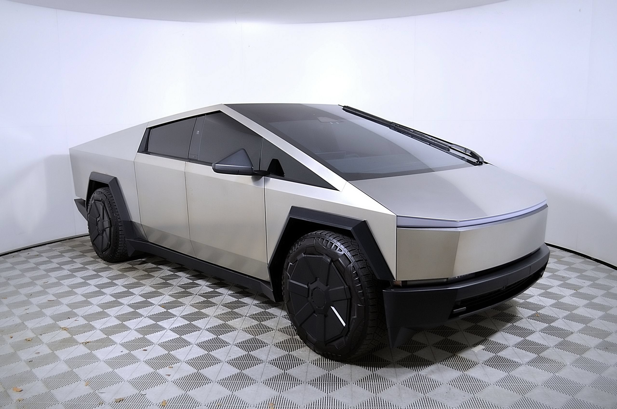 2024 Tesla Cybertruck Cyberbeast