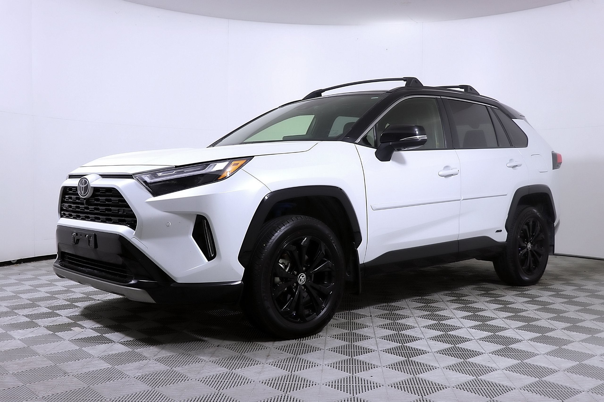 2025 Toyota RAV4 Hybrid XSE