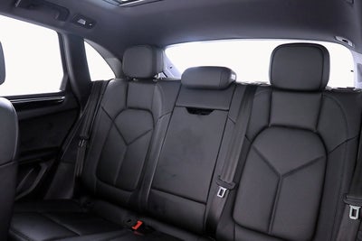 2021 Porsche Macan Base