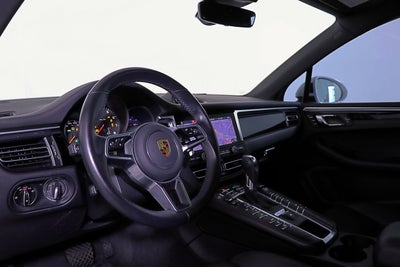 2021 Porsche Macan Base