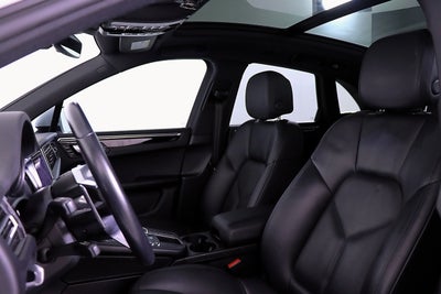 2021 Porsche Macan Base