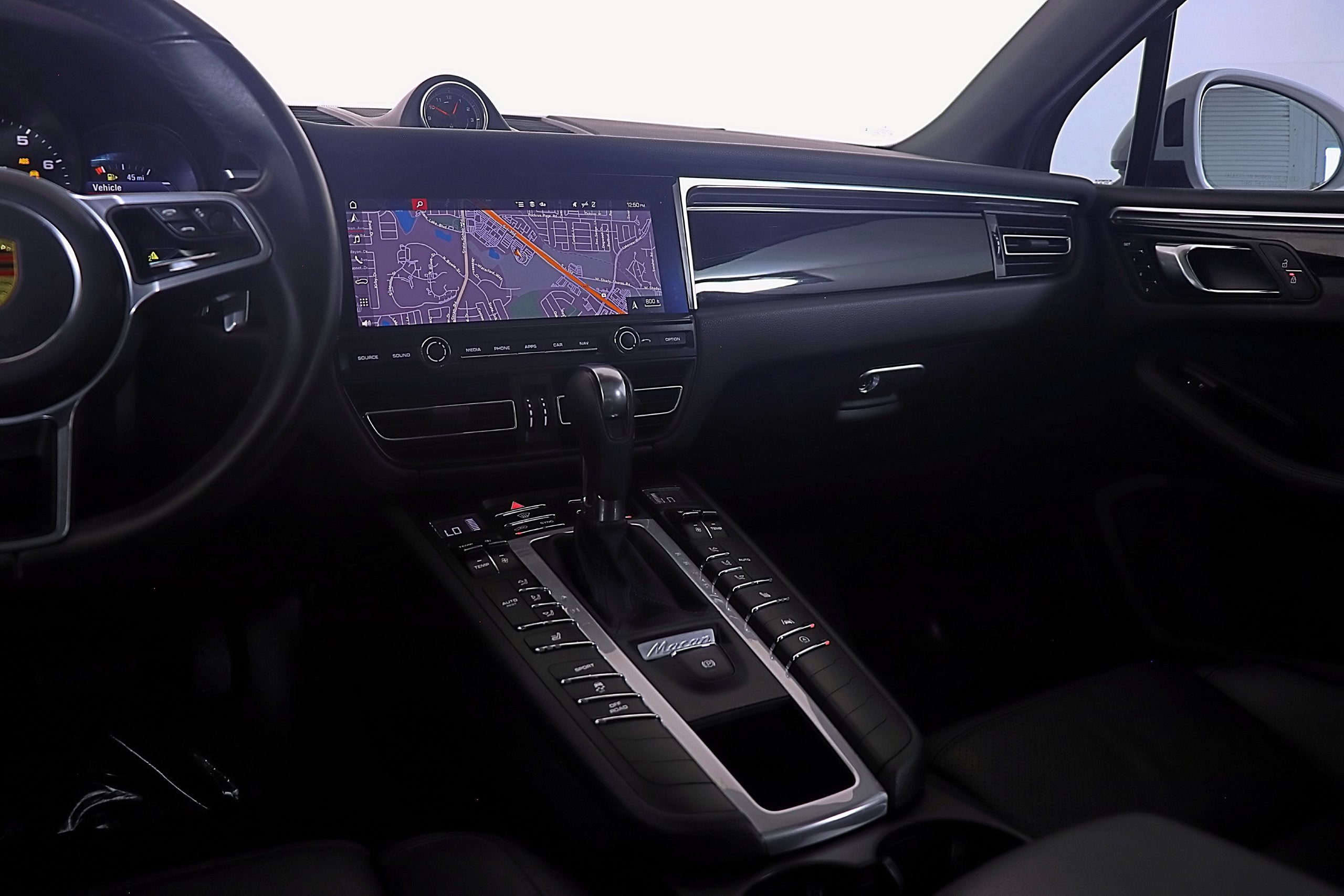 2021 Porsche Macan Base