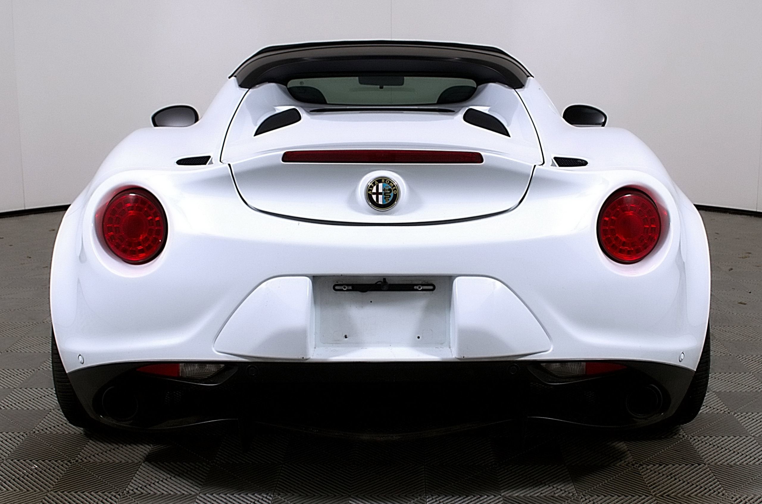 2015 Alfa Romeo 4C Base