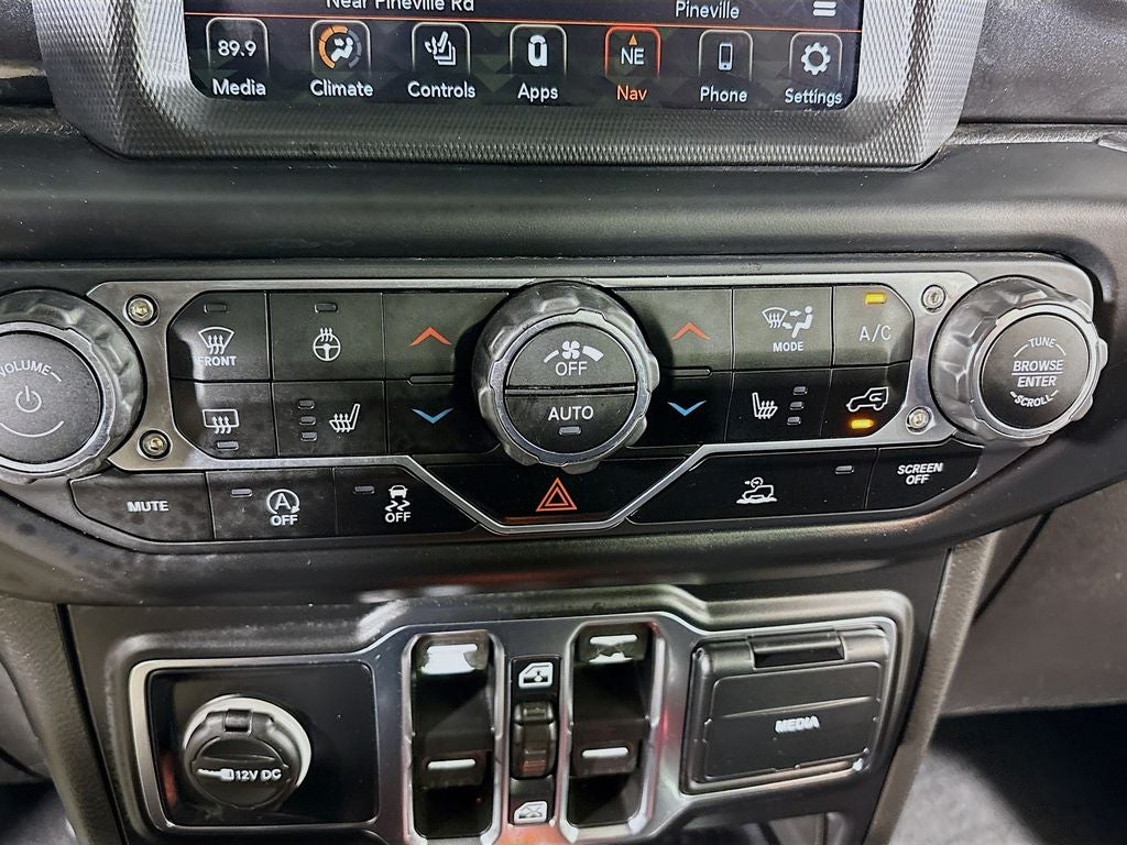 2022 Jeep Wrangler Unlimited Sahara Altitude