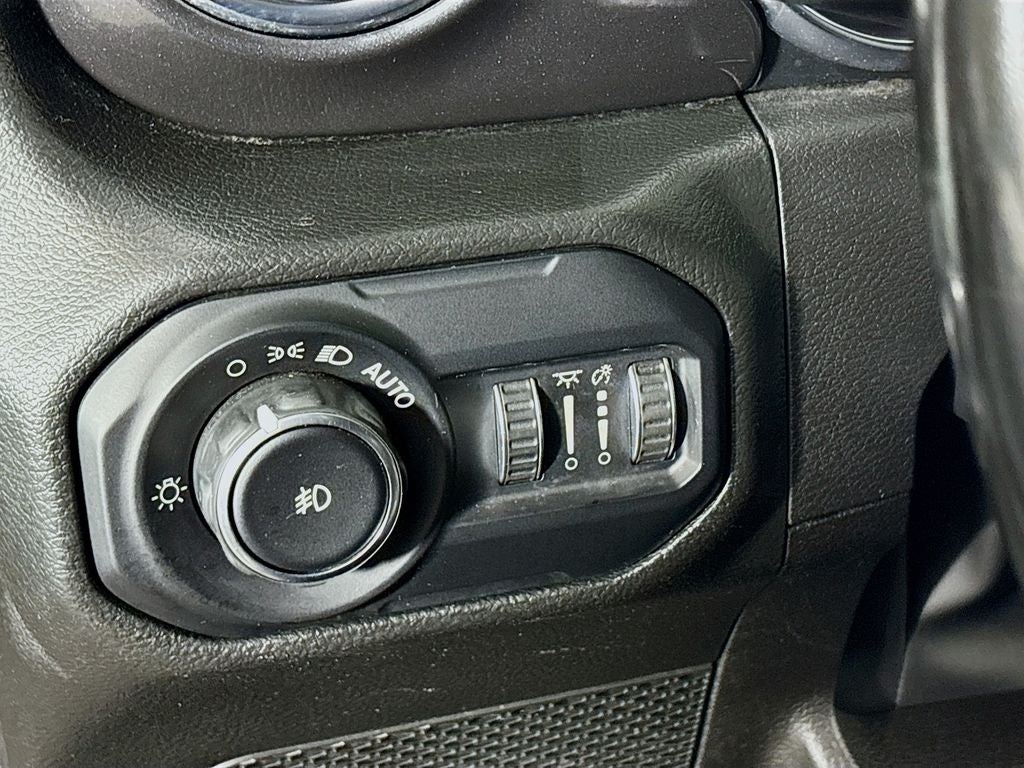 2022 Jeep Wrangler Unlimited Sahara Altitude