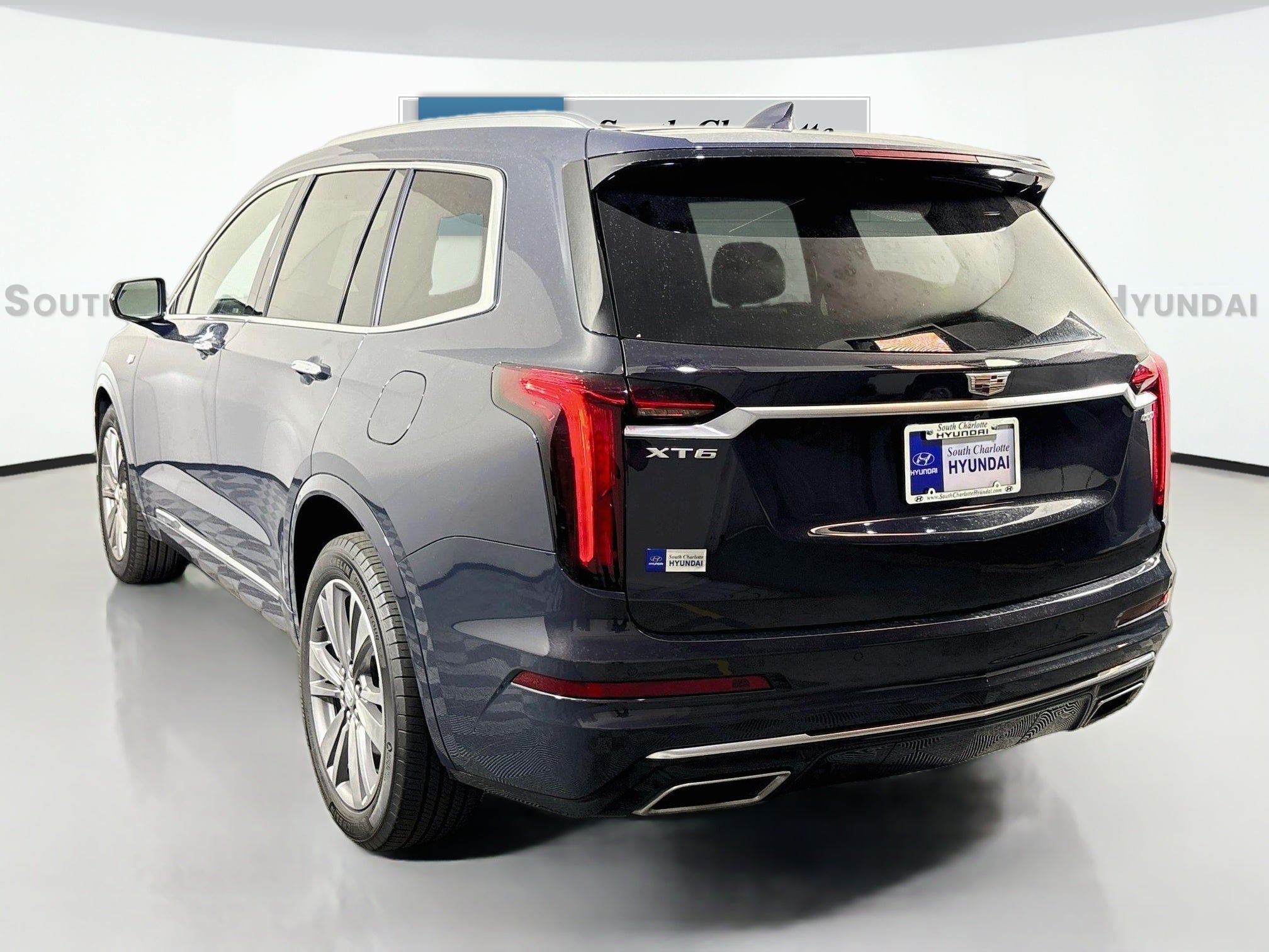 2025 Cadillac XT6 FWD Premium Luxury