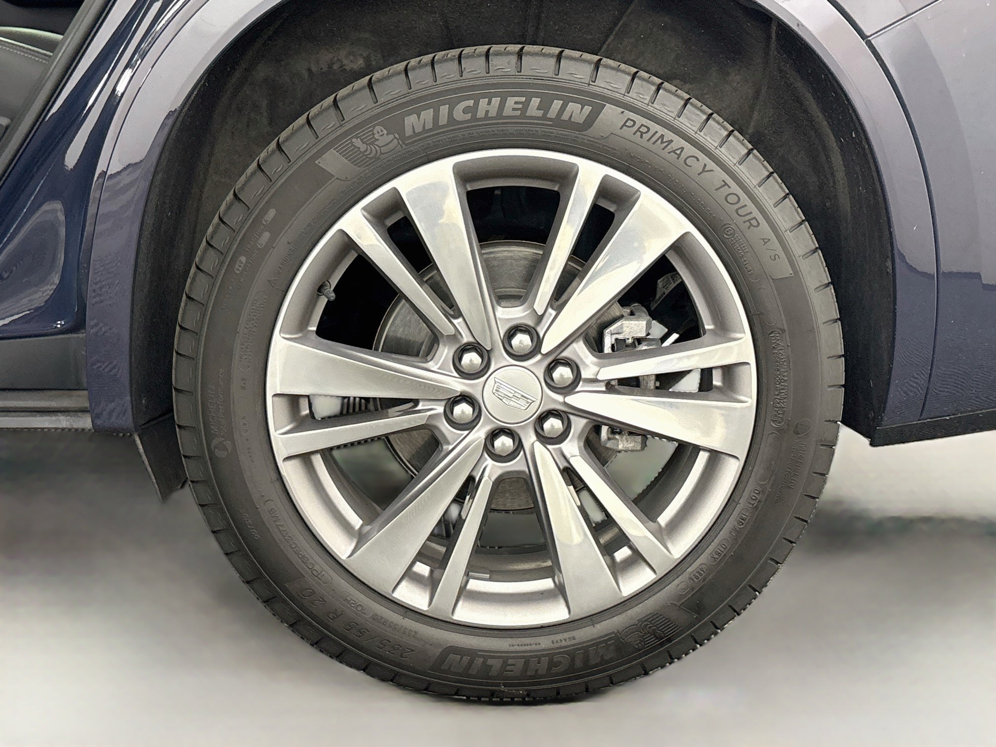2025 Cadillac XT6 FWD Premium Luxury