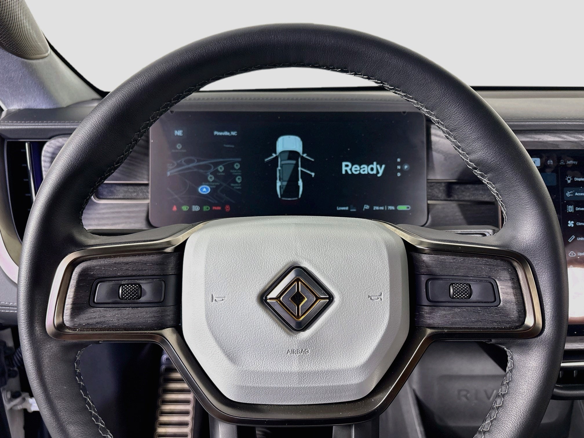 2024 Rivian R1S Adventure