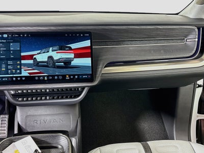 2024 Rivian R1S Adventure