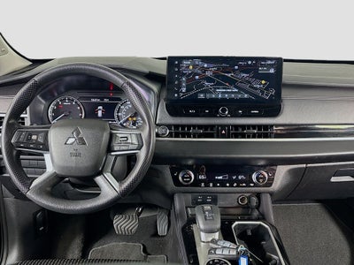 2025 Mitsubishi Outlander ES
