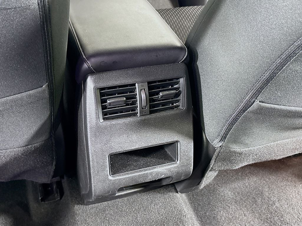 2025 Mitsubishi Outlander ES