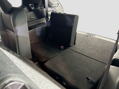 2025 Mitsubishi Outlander ES