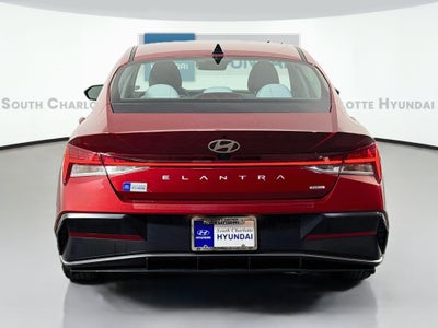 2025 Hyundai Elantra Hybrid Limited