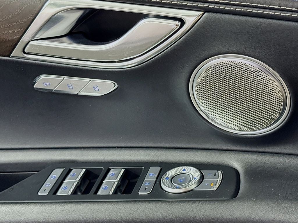 2024 Genesis GV80 Base