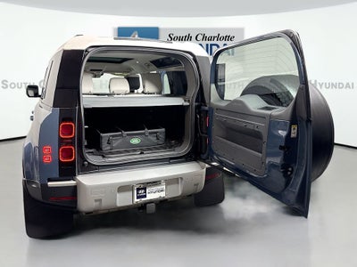 2023 Land Rover Defender SE