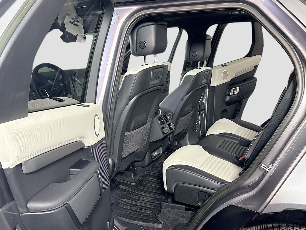 2023 Land Rover Discovery S R-Dynamic