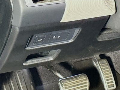 2023 Land Rover Discovery S R-Dynamic