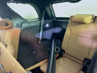 2023 Land Rover Discovery Metropolitan Edition