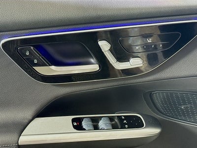 2025 Mercedes-Benz GLC 300 300