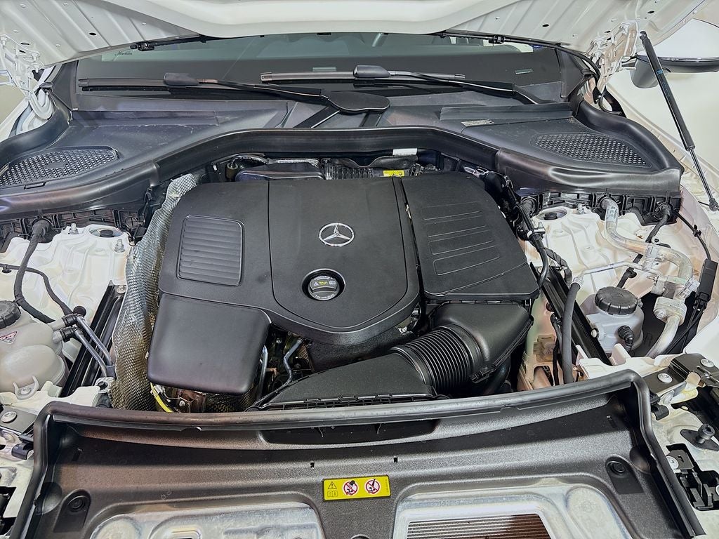 2025 Mercedes-Benz GLC 300 300