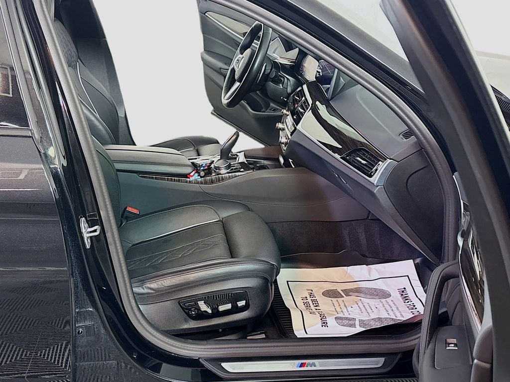 2023 BMW 5 Series 530i