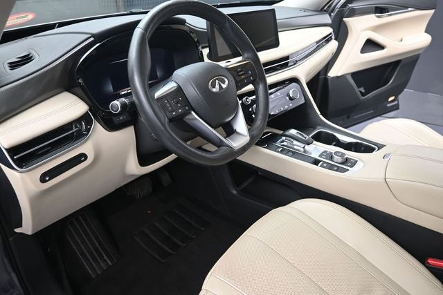 2022 INFINITI QX60 LUXE